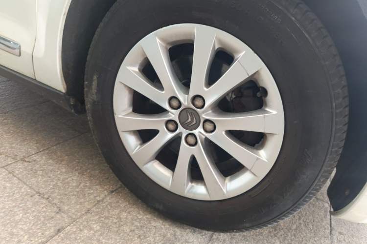 Used Citroen C5 2014 1.6T Automatic Luxury Model Right Front Wheel Hub