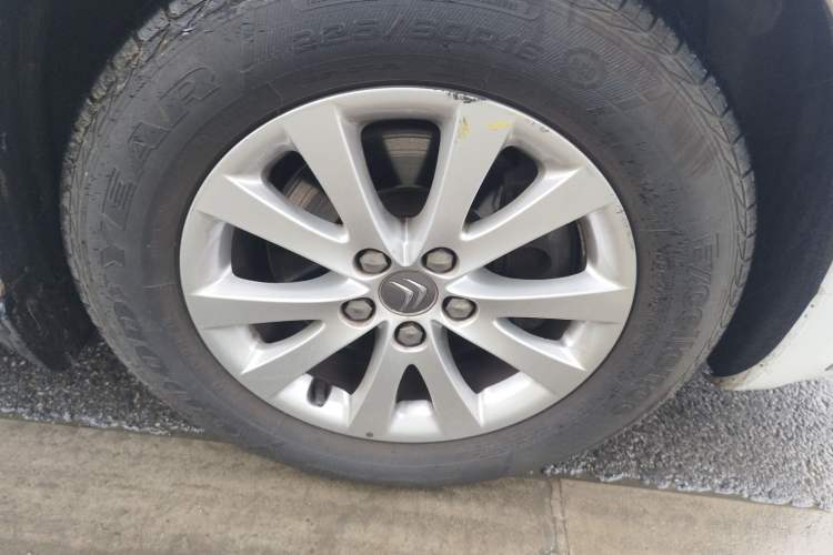 Used Citroen C5 2014 2.0L Automatic Luxury Edition Right Front Wheel Hub