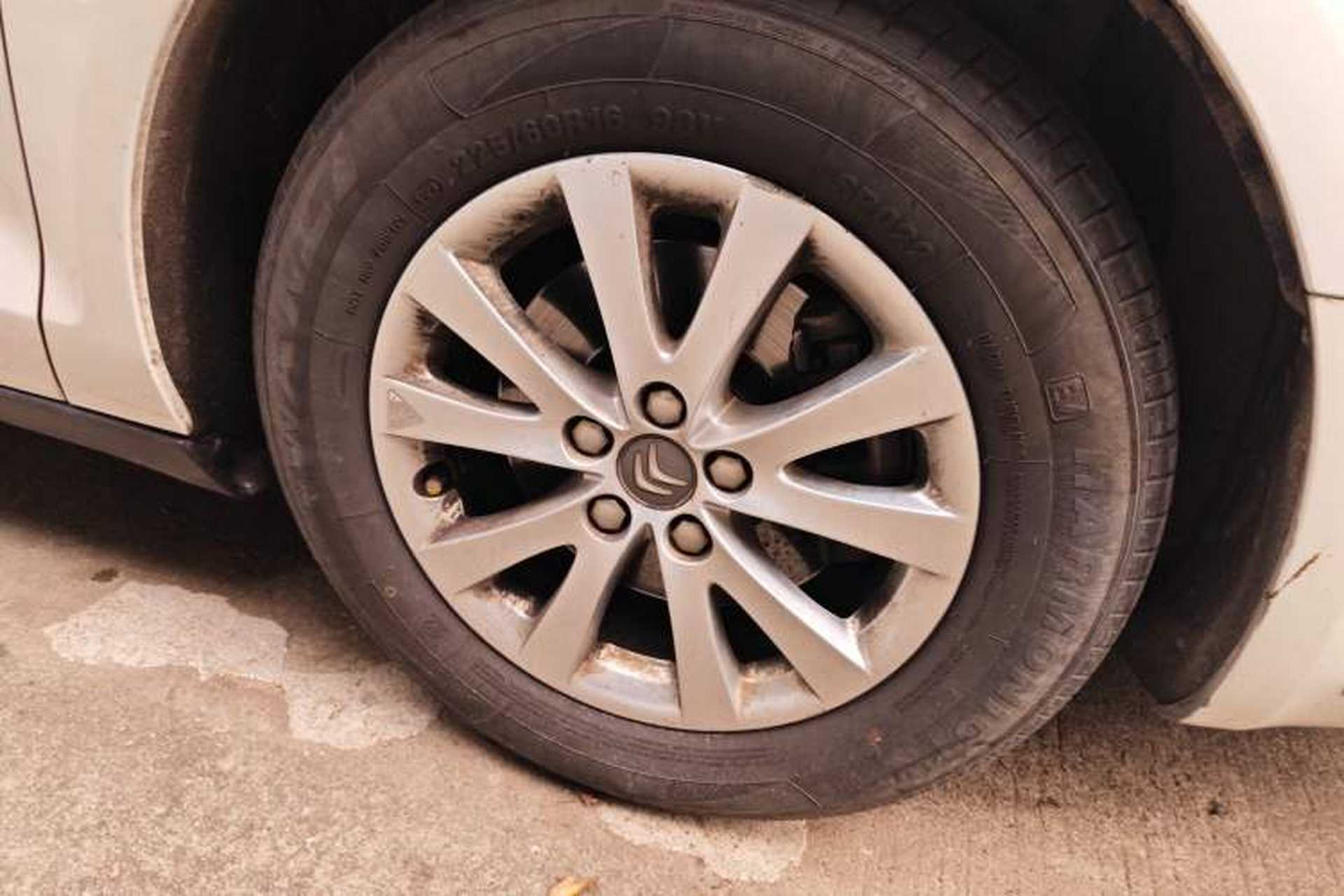 Used Citroen C5 2014 2.0L Automatic Luxury Edition Right Front Wheel Hub