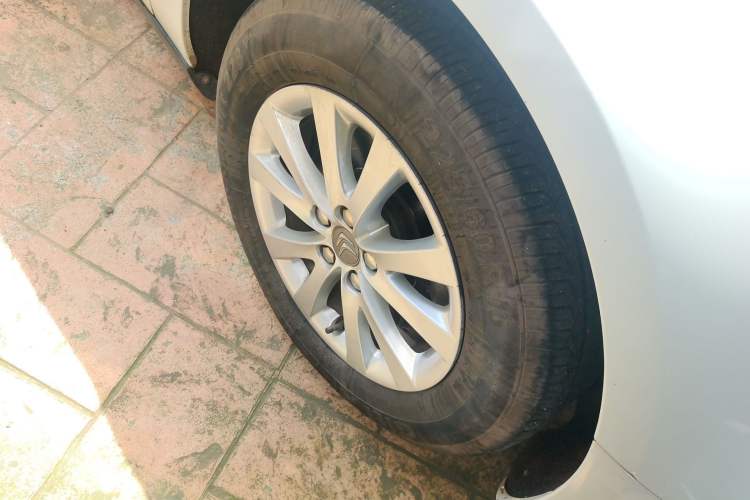 Used Citroen C5 2014 2.0L Automatic Luxury Edition Right Front Wheel Hub