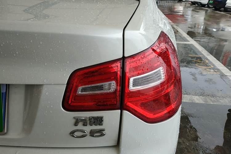 Used Citroen C5 2014 1.6T Automatic Luxury Model Right Rear Taillight