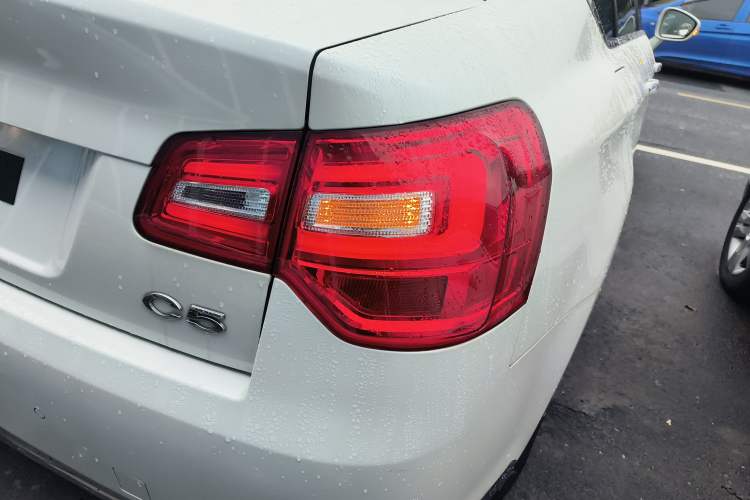 Used Citroen C5 2014 1.6T Automatic Luxury Model Right Rear Taillight