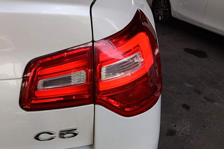 Used Citroen C5 2014 1.6T Automatic Luxury Model Right Rear Taillight