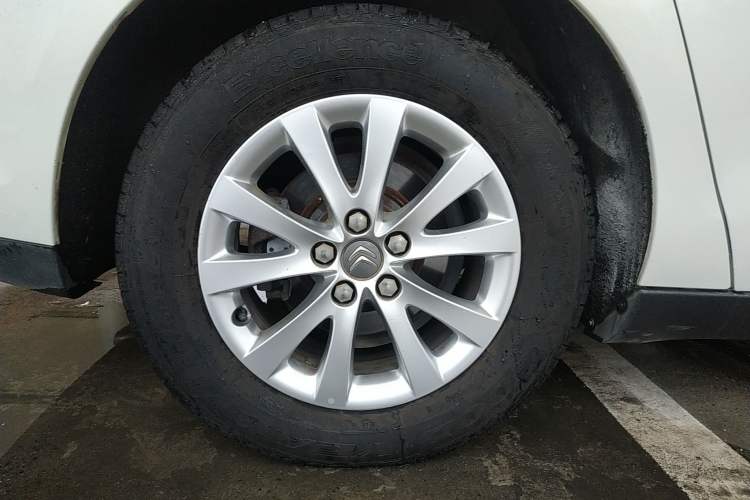 Used Citroen C5 2014 1.6T Automatic Luxury Model Right Rear Wheel Hub