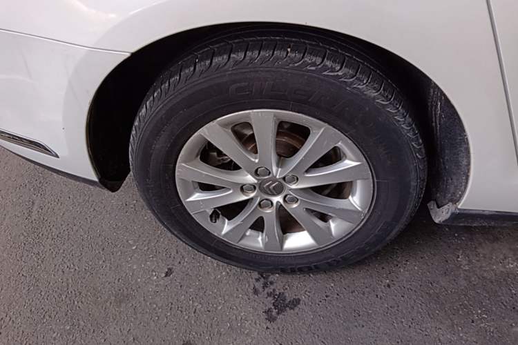 Used Citroen C5 2014 1.6T Automatic Luxury Model Right Rear Wheel Hub