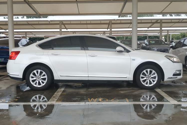 Used Citroen C5 2014 1.6T Automatic Luxury Model Right Side