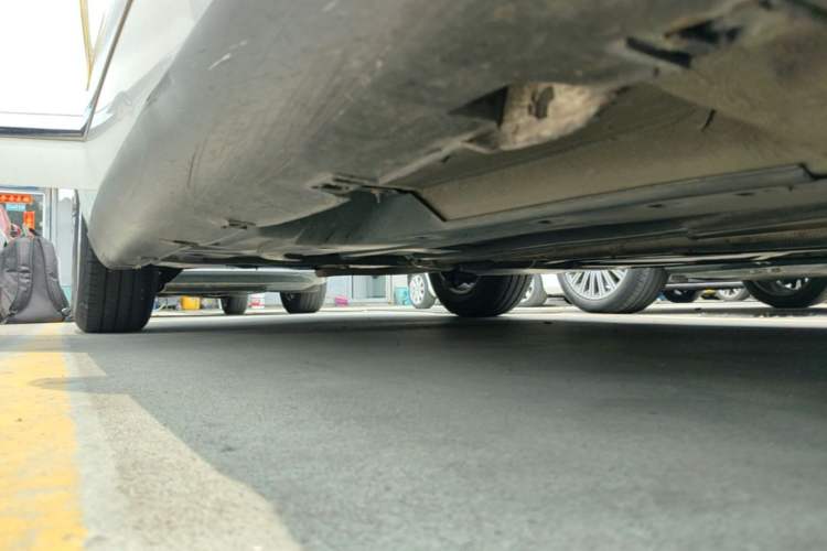 Used Citroen C5 2014 1.6T Automatic Luxury Model Right Side Sill