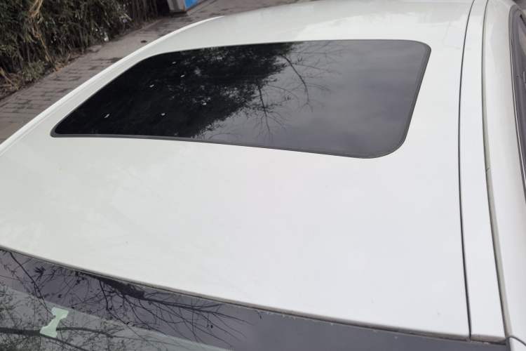 Used Citroen C5 2014 2.0L Automatic Zunyue Model Roof