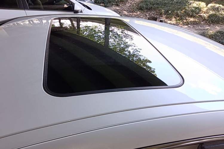 Used Citroen C5 2014 1.6T Automatic Luxury Model Roof