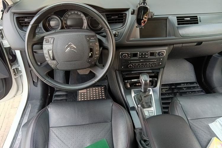 Used Citroen C5 2014 1.6T Automatic Luxury Model Steering Wheel