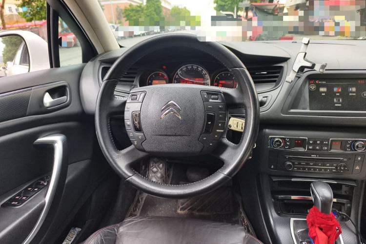 Used Citroen C5 2014 1.6T Automatic Luxury Model Steering Wheel