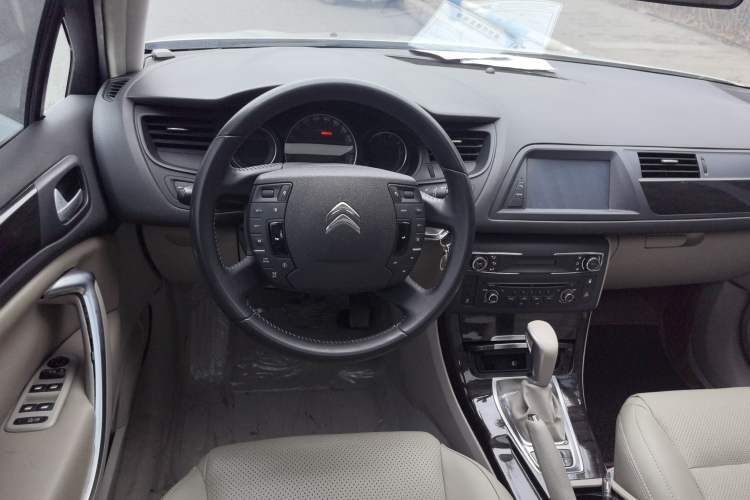 Used Citroen C5 2014 2.0L Automatic Zunyue Model Steering Wheel