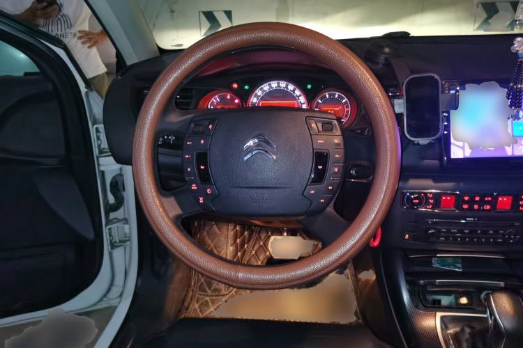 Used Citroen C5 2014 1.6T Automatic Luxury Model Steering Wheel