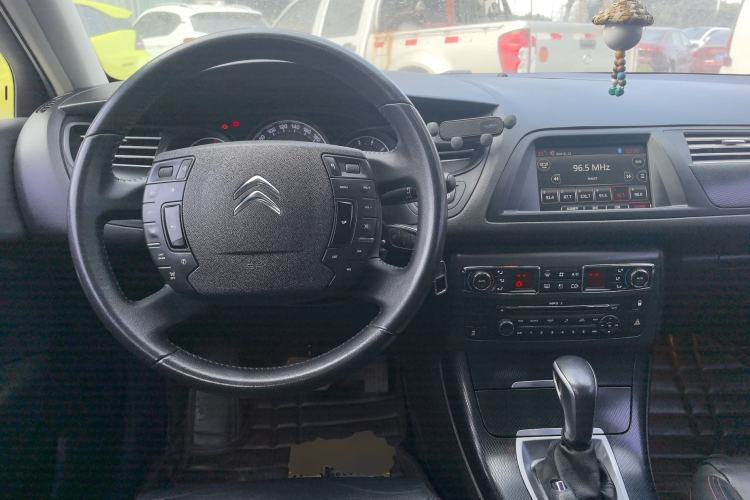 Used Citroen C5 2014 1.6T Automatic Luxury Model Steering Wheel