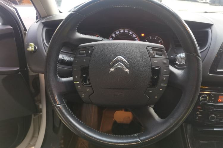 Used Citroen C5 2014 2.3L Automatic Prestige Edition Steering Wheel