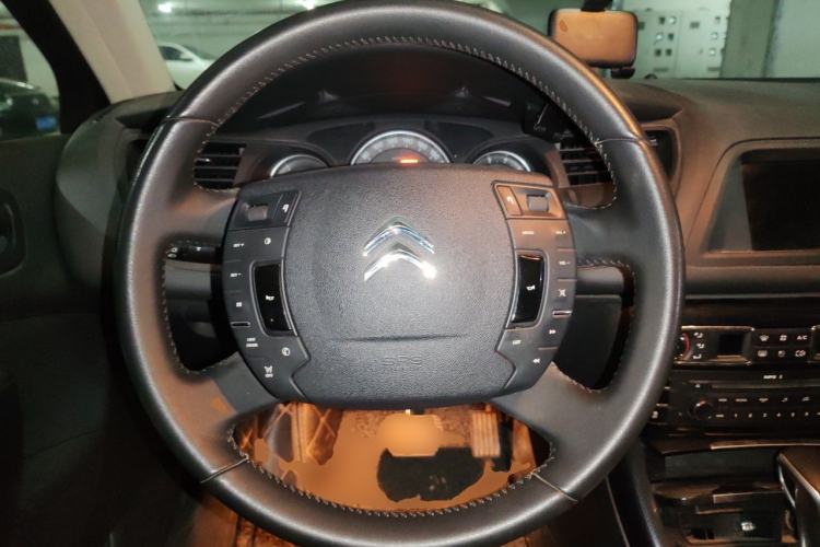 Used Citroen C5 2014 1.6T Automatic Prestige Model Steering Wheel
