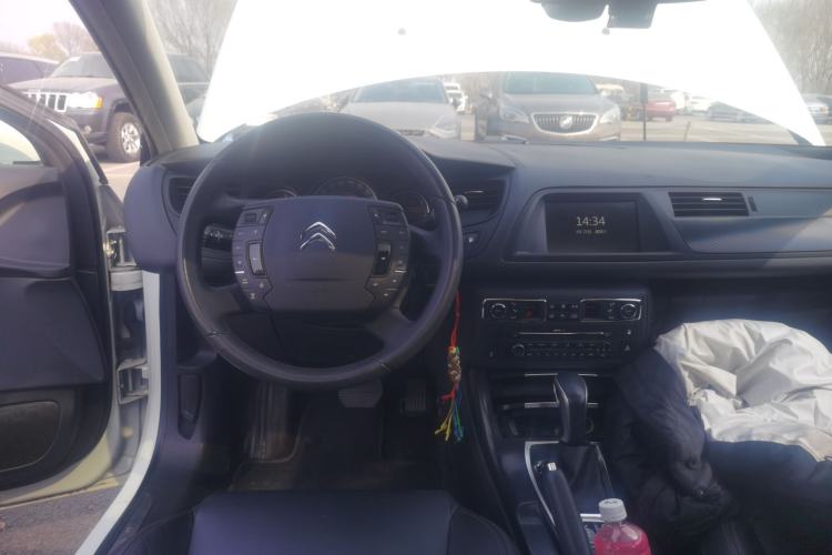 Used Citroen C5 2014 1.6T Automatic Luxury Model Steering Wheel