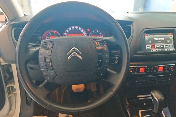 Used Citroen C5 2014 2.0L Automatic Luxury Edition Steering Wheel