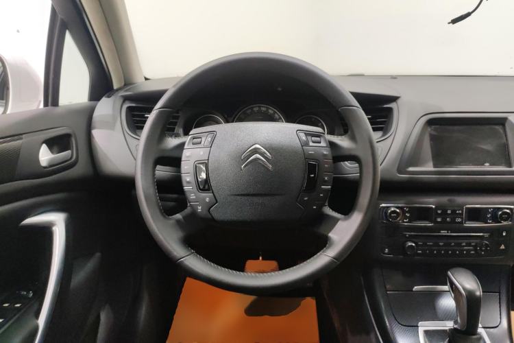 Used Citroen C5 2014 1.6T Automatic Luxury Model Steering Wheel