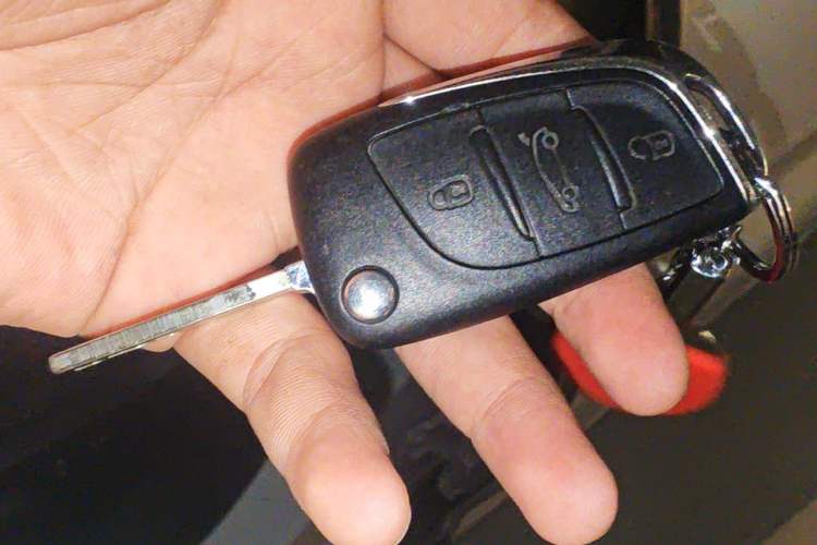 Used Citroen C5 2014 2.0L Automatic Luxury Edition Vehicle Key