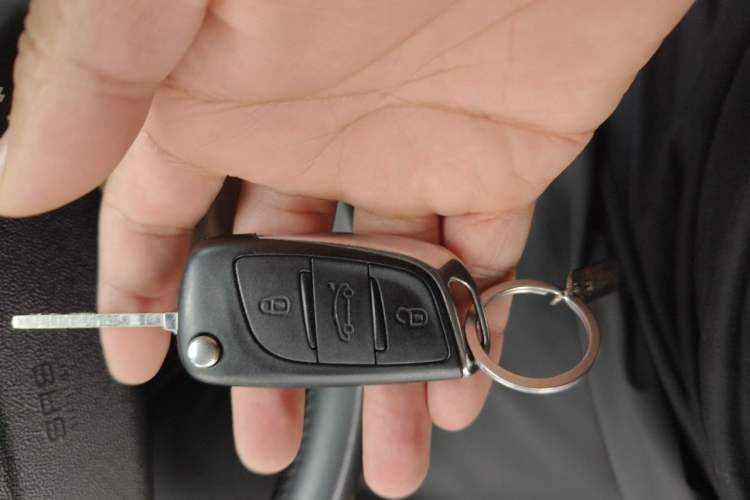 Used Citroen C5 2014 2.3L Automatic Luxury Version Vehicle Key