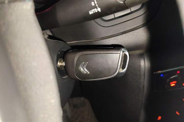 Used Citroen C5 2014 1.6T Automatic Luxury Model Vehicle Key