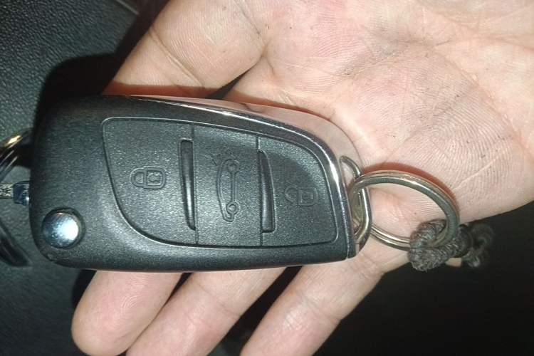 Used Citroen C5 2014 1.6T Automatic Luxury Model Vehicle Key