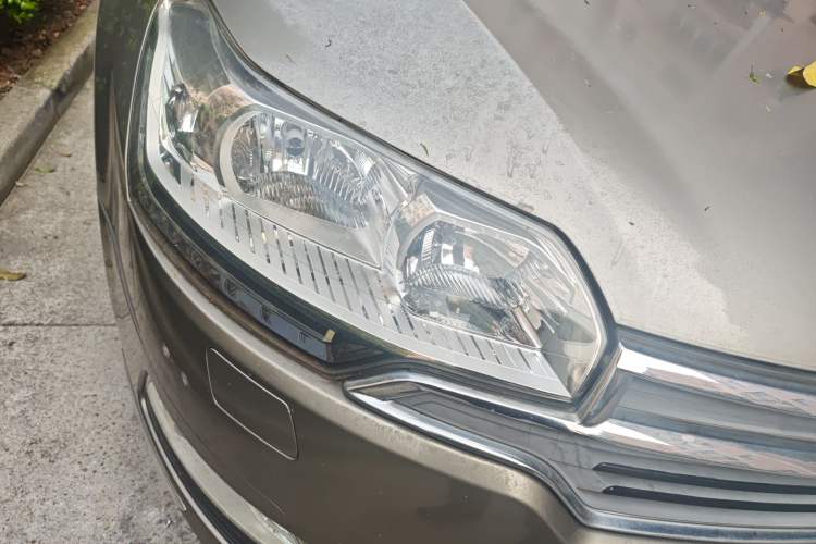 Used Citroen C5 2014 2.0L Automatic Luxury Edition Right Front Headlight