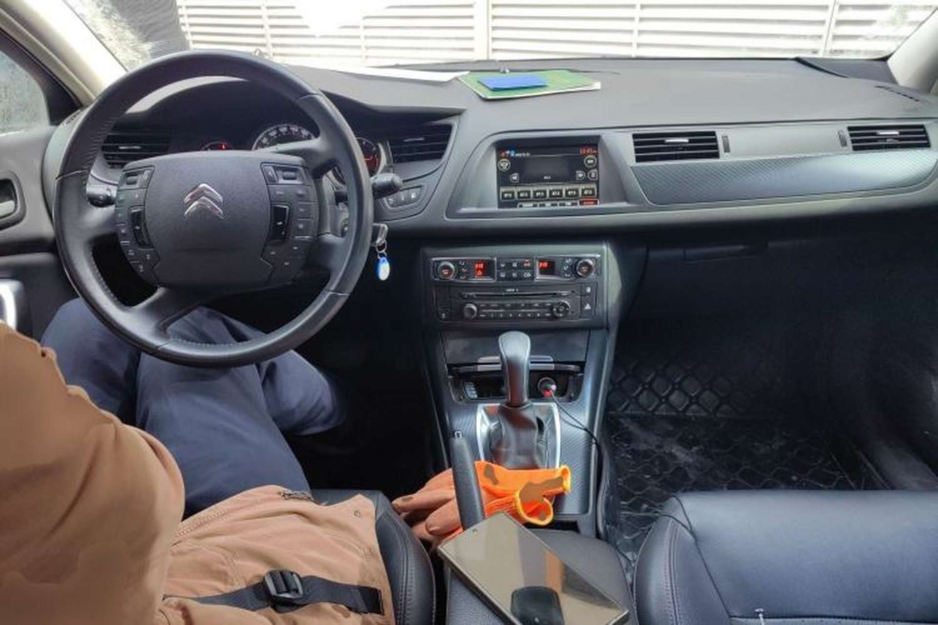 Used Citroen C5 2016 1.6T Automatic Zunyue Model Center Console