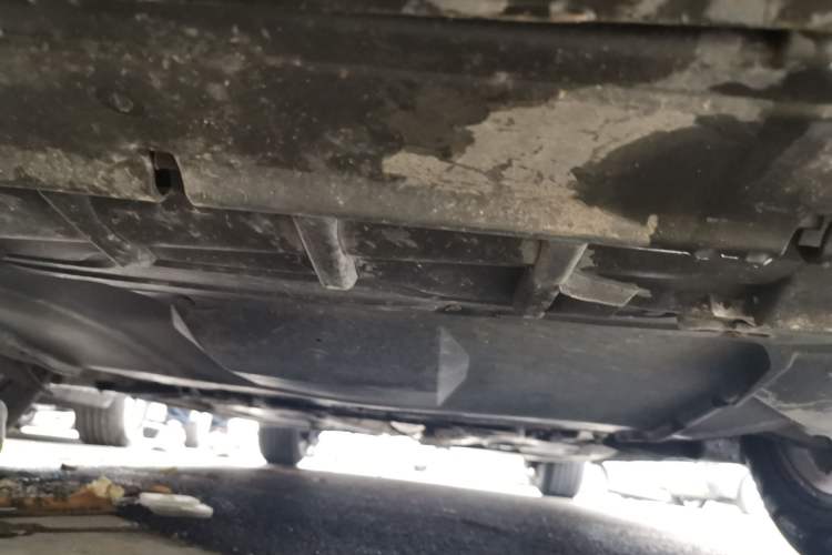 Used Citroen C5 2016 1.6T Automatic Zunyue Model Chassis Front