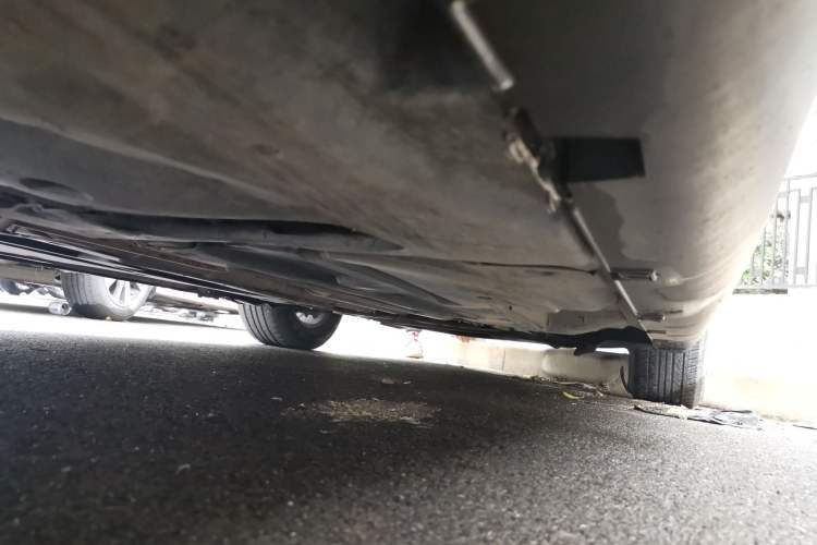 Used Citroen C5 2016 1.6T Automatic Zunyue Model Chassis Rear Right