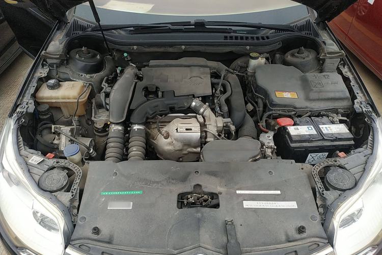 Used Citroen C5 2016 1.6T Automatic Zunyue Model Engine Bay