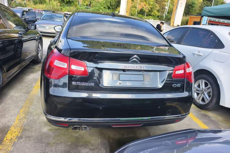 Used Citroen C5 2016 1.8T Automatic Prestige Model Exterior 4