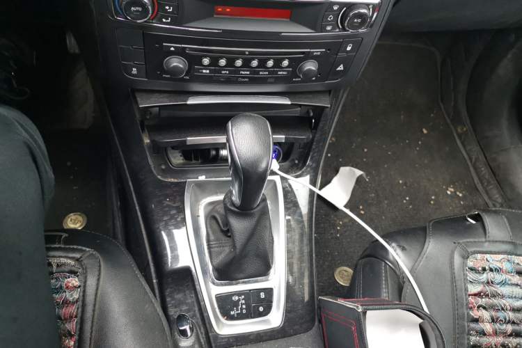 Used Citroen C5 2016 1.6T Automatic Zunyue Model Gear Lever