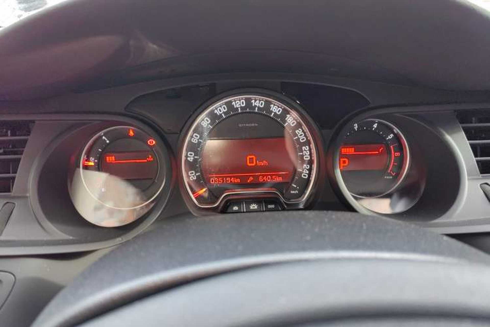 Used Citroen C5 2016 1.6T Automatic Zunyue Model Instrument Cluster