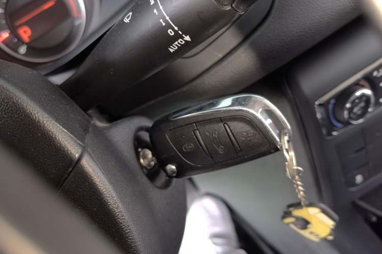 Used Citroen C5 2016 1.8T Automatic Luxury Model Interior 1