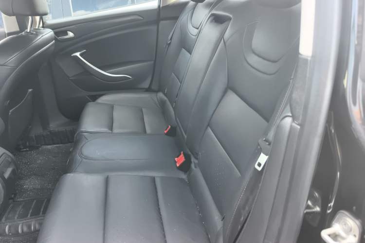 Used Citroen C5 2016 1.8T Automatic Prestige Model Interior 4