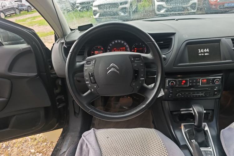 Used Citroen C5 2016 1.6T Automatic Zunyue Model Steering Wheel