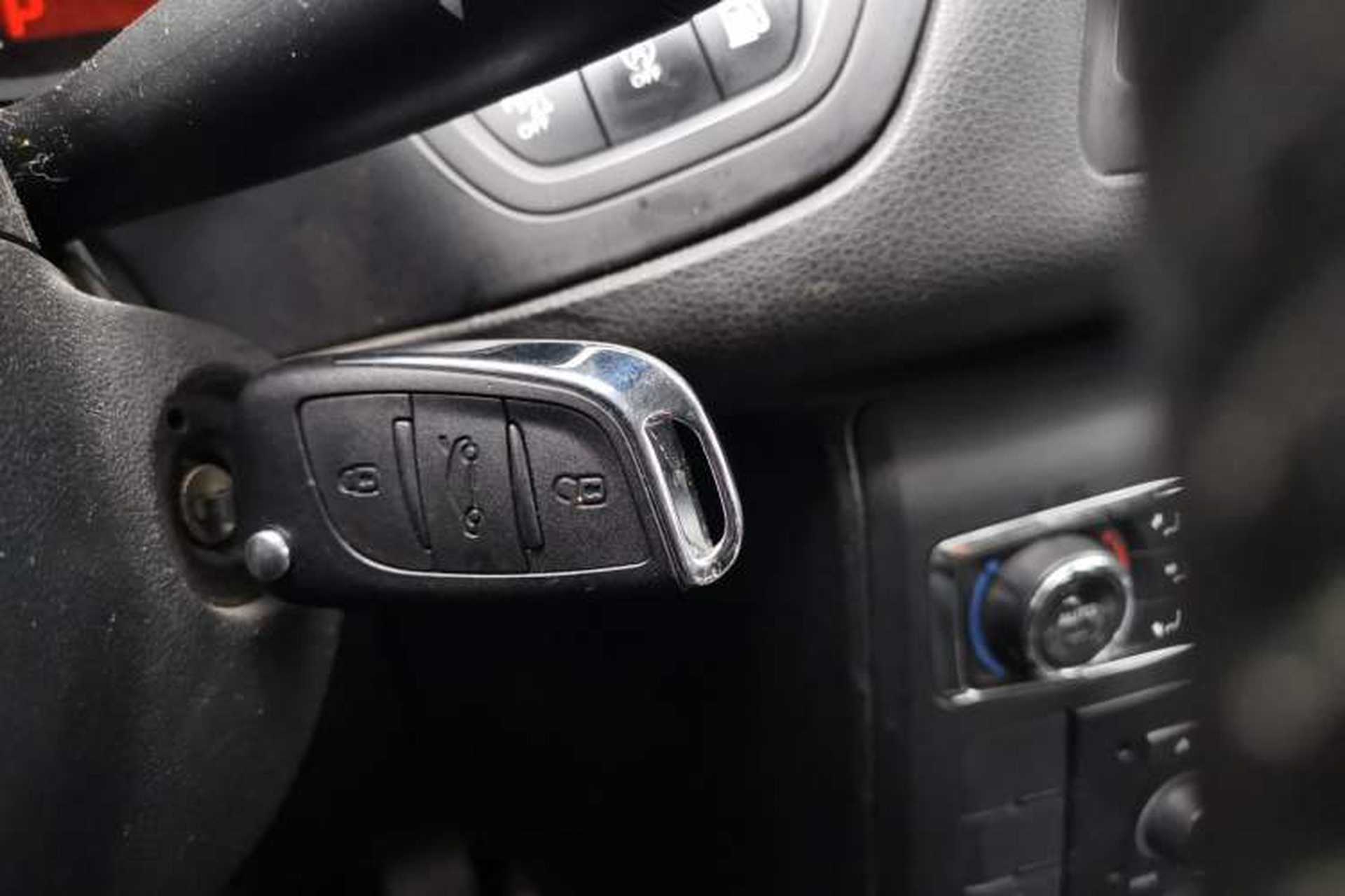 Used Citroen C5 2016 1.6T Automatic Zunyue Model Vehicle Key