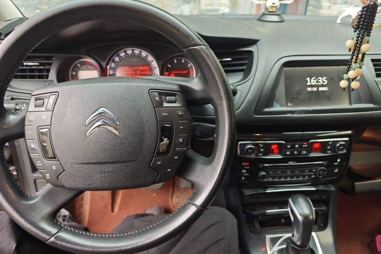 Used Citroen C5 2016 1.8T Automatic Prestige Model Audio And AC Panel