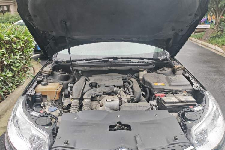Used Citroen C5 2016 1.6T Automatic Zunyue Model Engine Bay