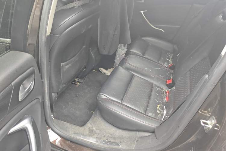 Used Citroen C5 2016 1.6T Automatic Zunyue Model Left Rear Seat