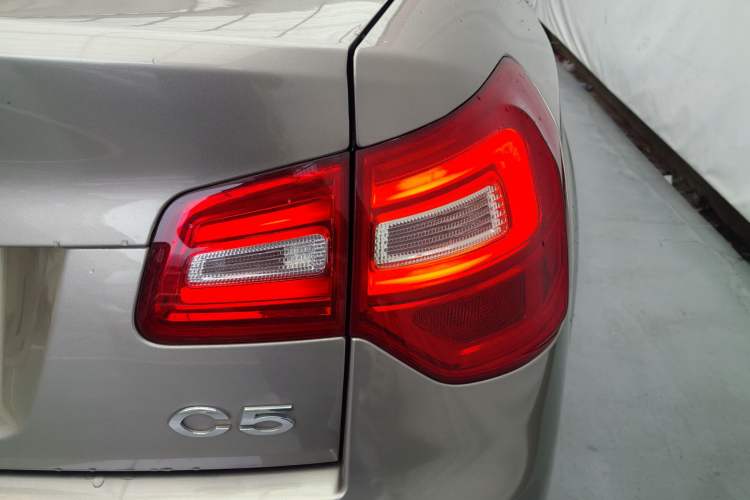 Used Citroen C5 2016 1.6T Automatic Prestige Model Exterior 11