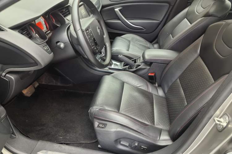 Used Citroen C5 2016 1.6T Automatic Prestige Model Exterior 8