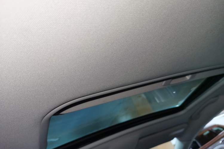 Used Citroen C5 2016 1.6T Automatic Prestige Model Headliner