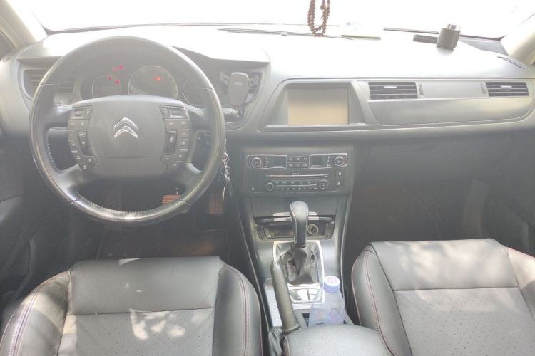 Used Citroen C5 2016 1.6T Automatic Zunyue Model Center Console