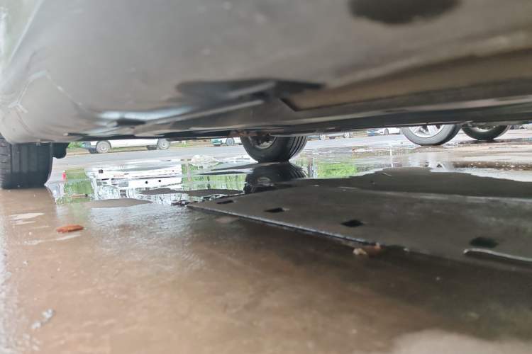 Used Citroen C5 2016 1.6T Automatic Zunyue Model Chassis Front Right