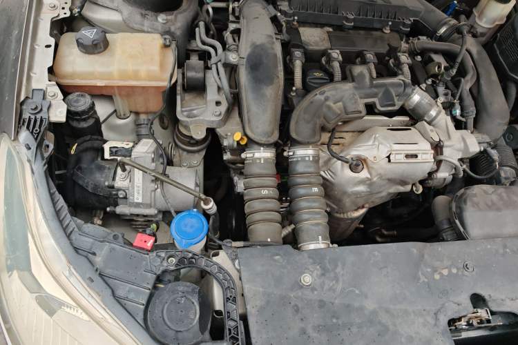 Used Citroen C5 2016 1.6T Automatic Zunyue Model Engine Bay Right