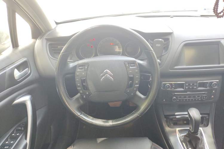 Used Citroen C5 2016 1.6T Automatic Zunyue Model Steering Wheel
