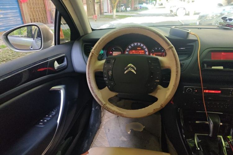Used Citroen C5 2016 1.6T Automatic Zunyue Model Steering Wheel